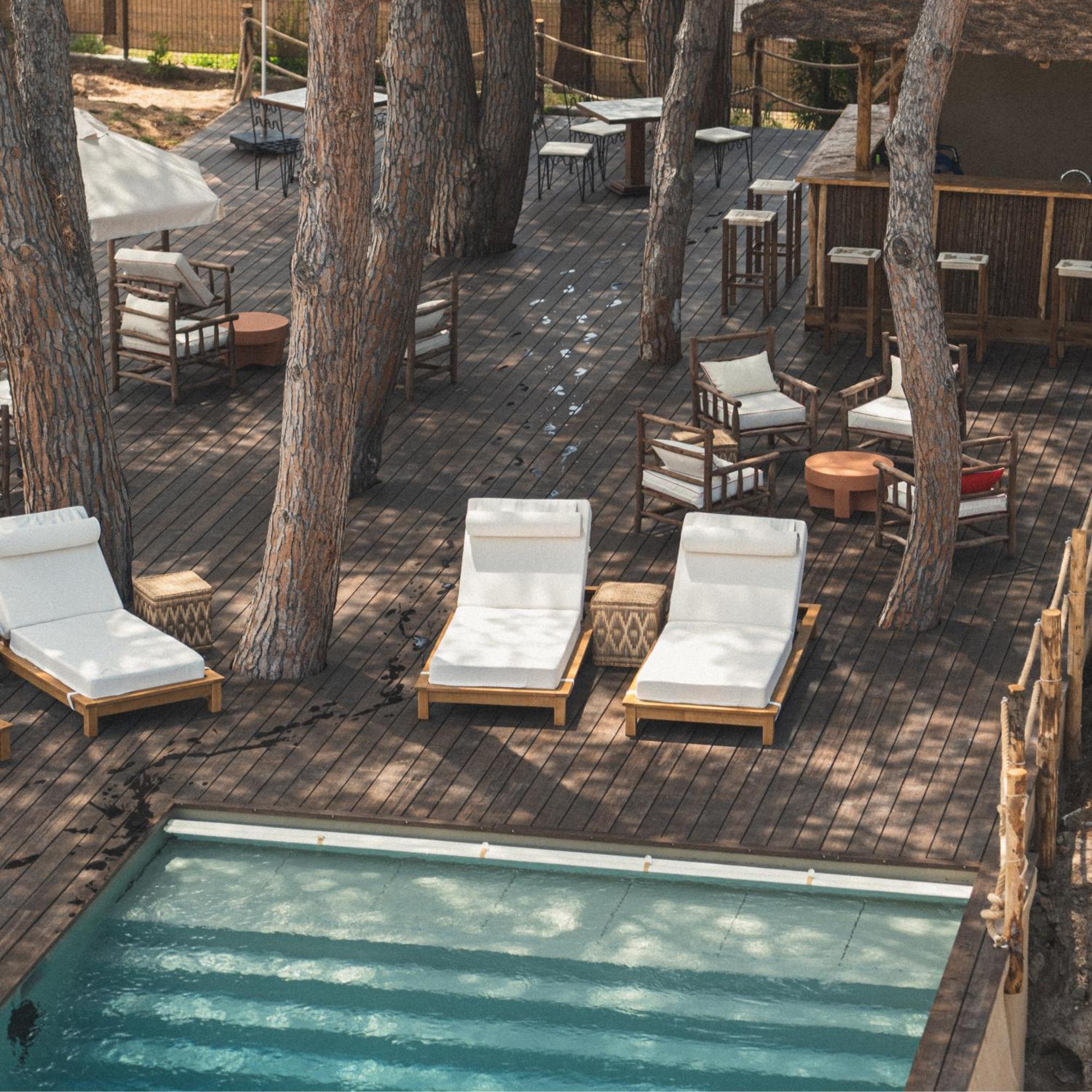 Boutique Hotel Responsable Et Restaurant Basgi Basgi Сен-Флоран Екстериор снимка